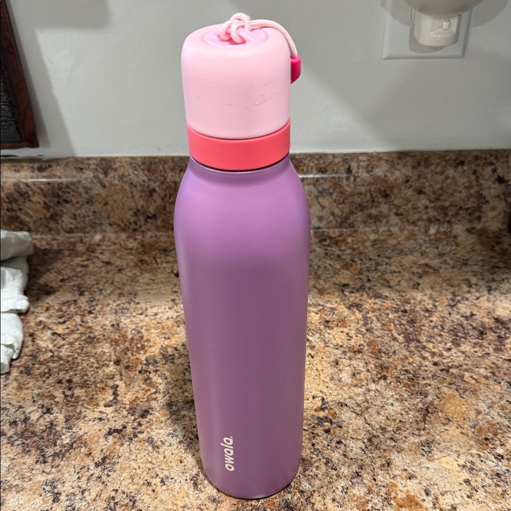 Owala twist 24 oz
